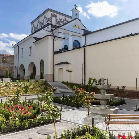 فندق Domus Maria