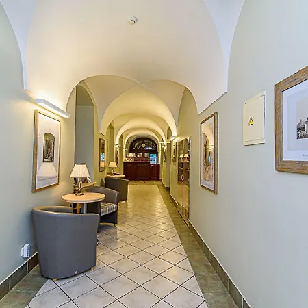 Domus Maria 3*