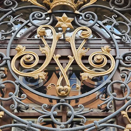 Domus Maria
