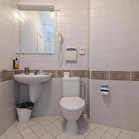 Hotel Domus Maria 3*