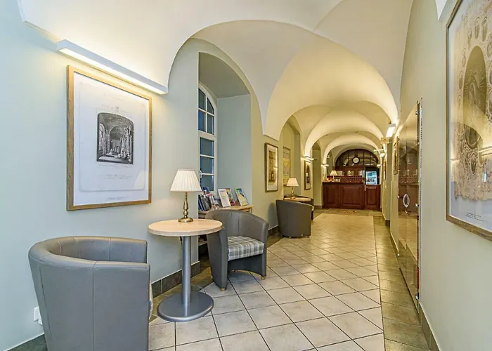 Domus Maria Hotel 3*